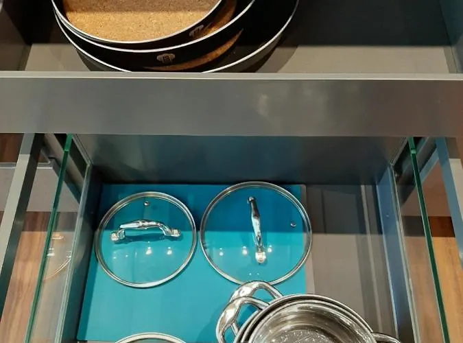 Apartment House Mojo